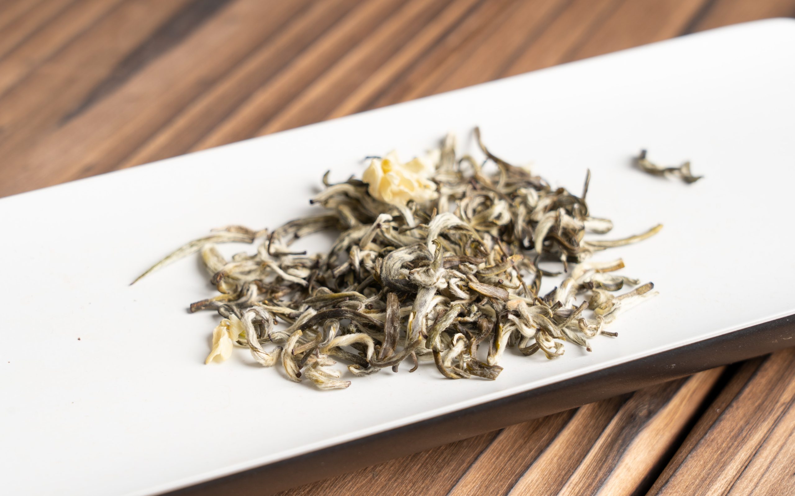 Jasmine Green Tea Blends: Exploring Flavorful Combinations And Varieties